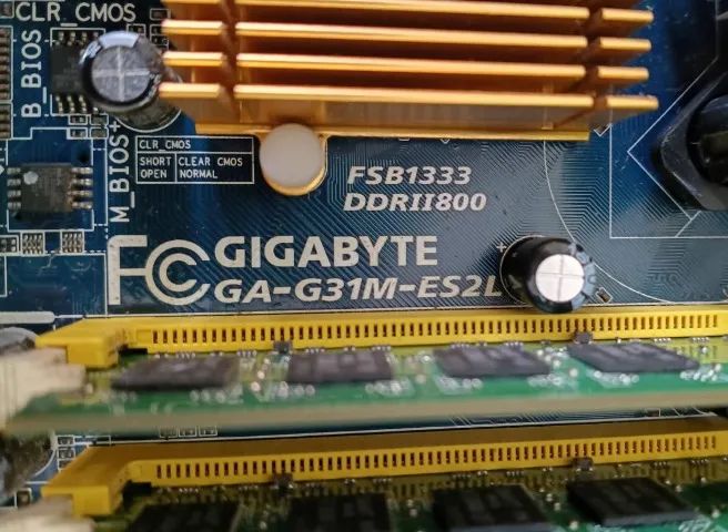 Kit Placa-mãe Gigabyte GA-G31M-ES2L + Processador Core 2 Duo E7500 + 4GB Memória + Cooler - Foto 3