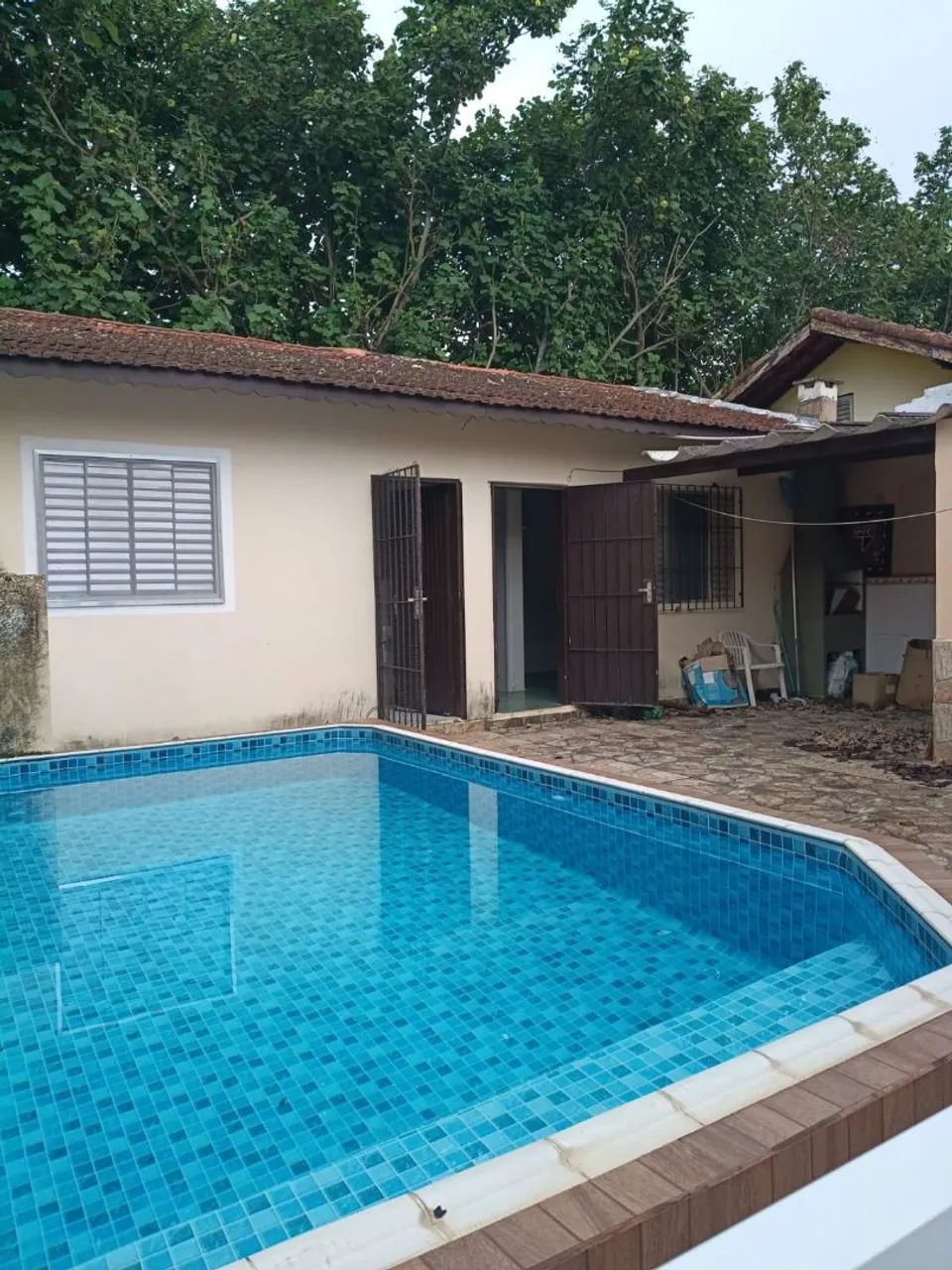 Casa lote inteiro com piscina em Mongaguá Sp - Foto 2