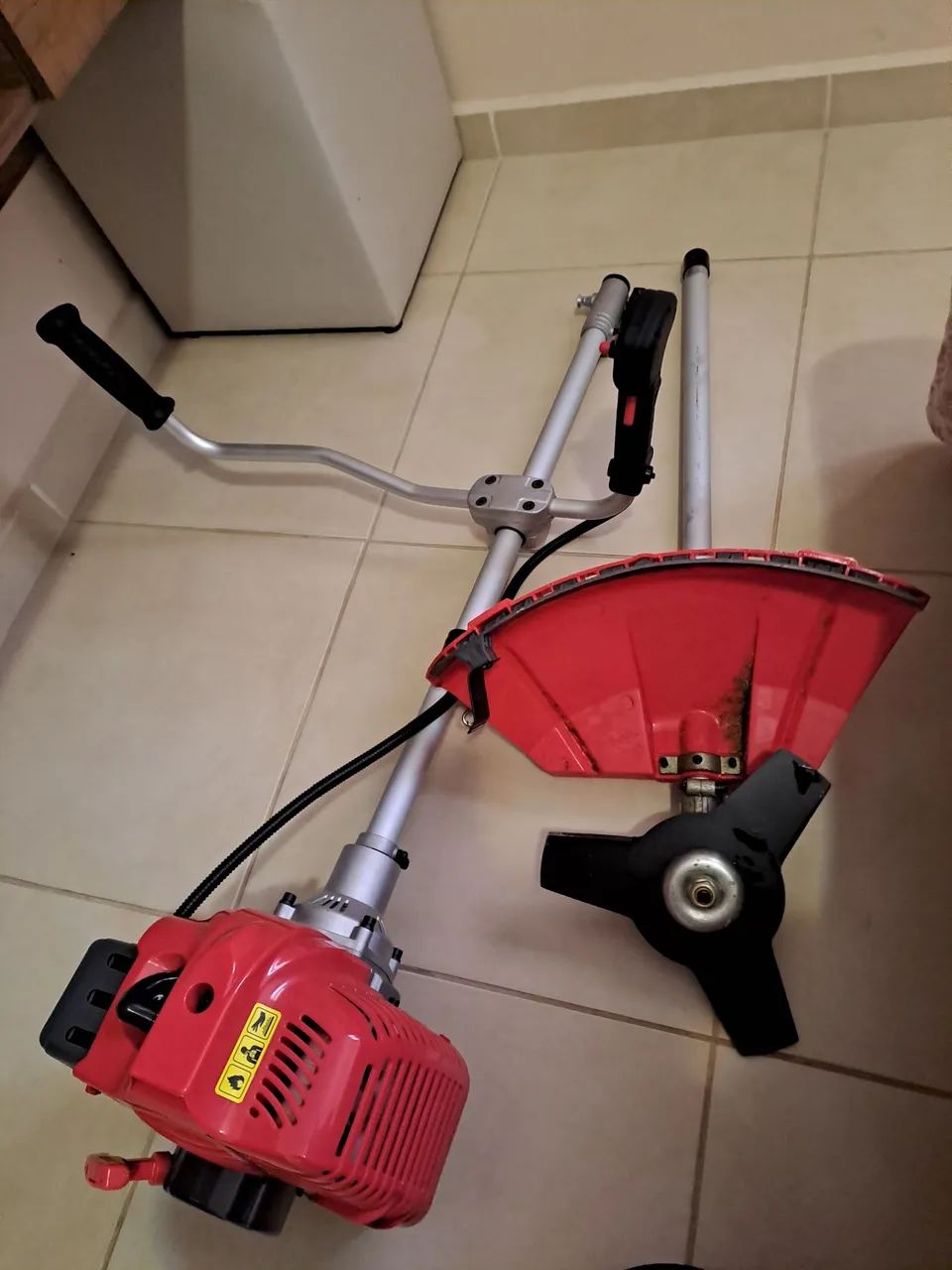 Roçadeira Branco a gasolina  - Foto 4