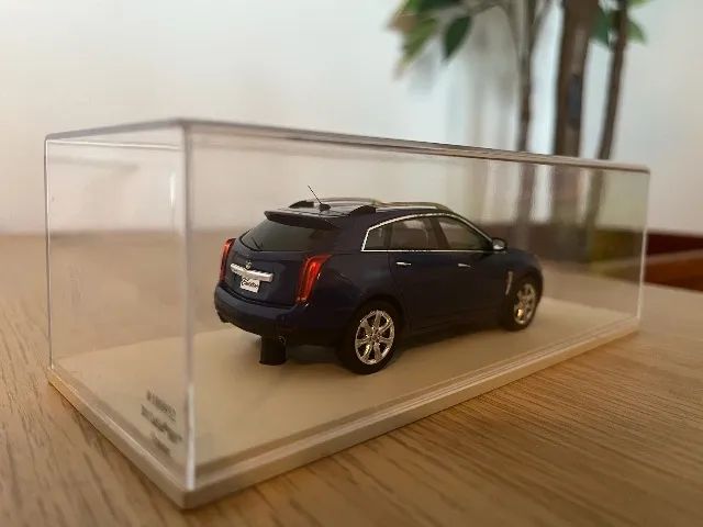 Miniatura Cadillac SRX CROSSOVER 1.43 na cor Azul ano 2011 - Foto 2