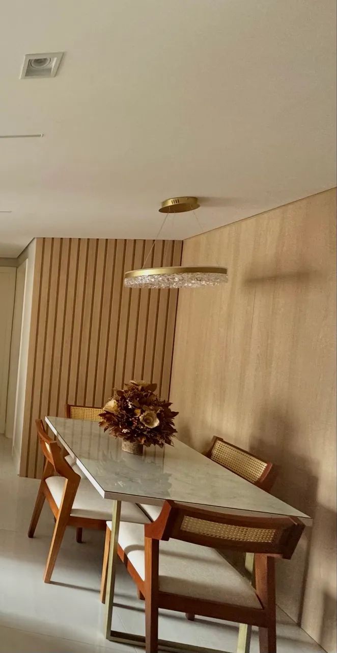 Mesa de 4 lugares com as cadeiras - Foto 2