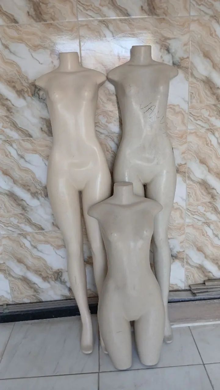 3 maniquim sendo 1 novo