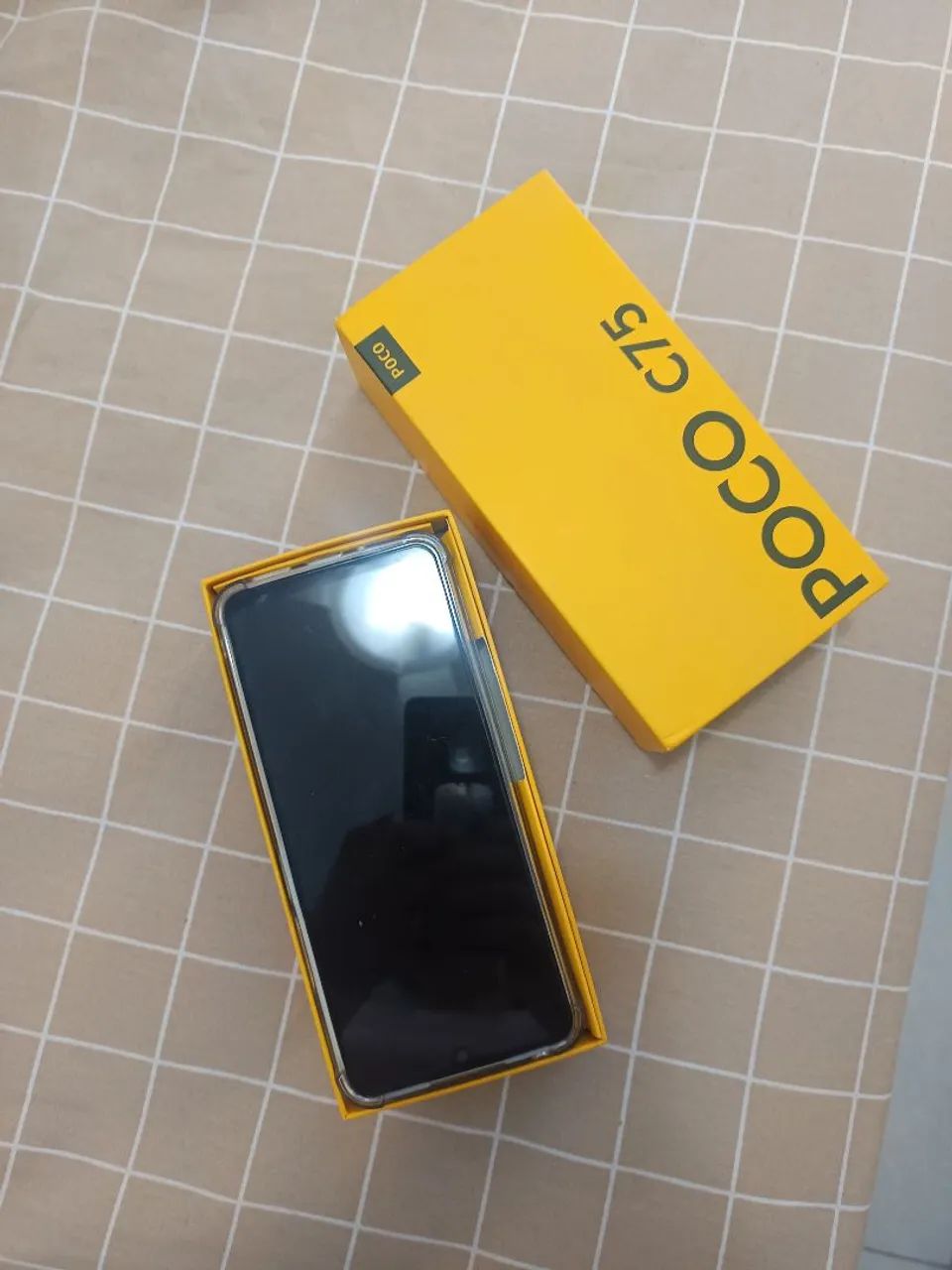 Celular smartphone POCO C75 Xiaomi HyperOs - Foto 2