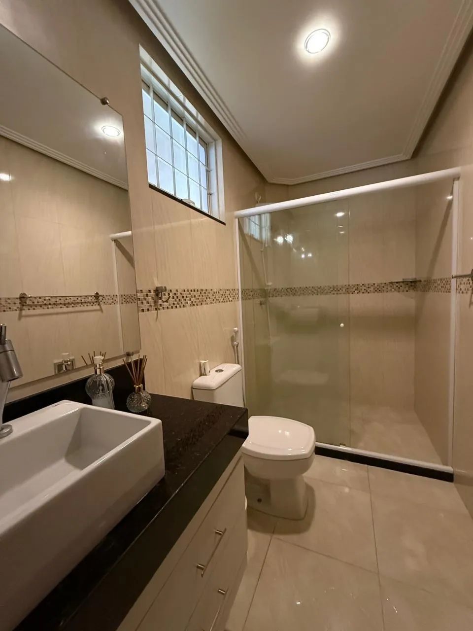 VENDO CASA DUPLEX DESLUMBRANTE - MUTONDO  - Foto 3