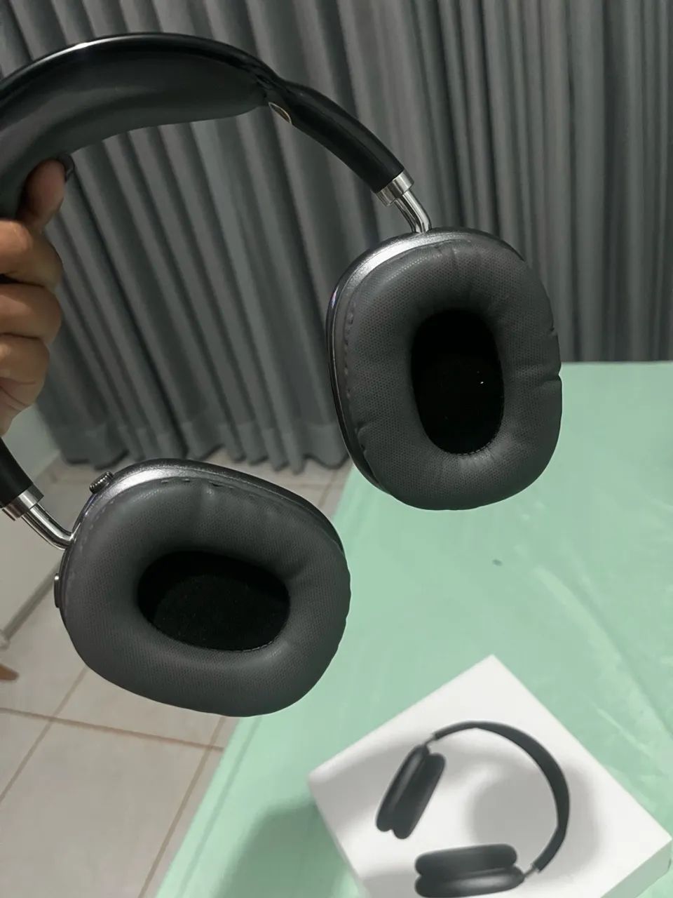 Fone e projetor - Foto 3