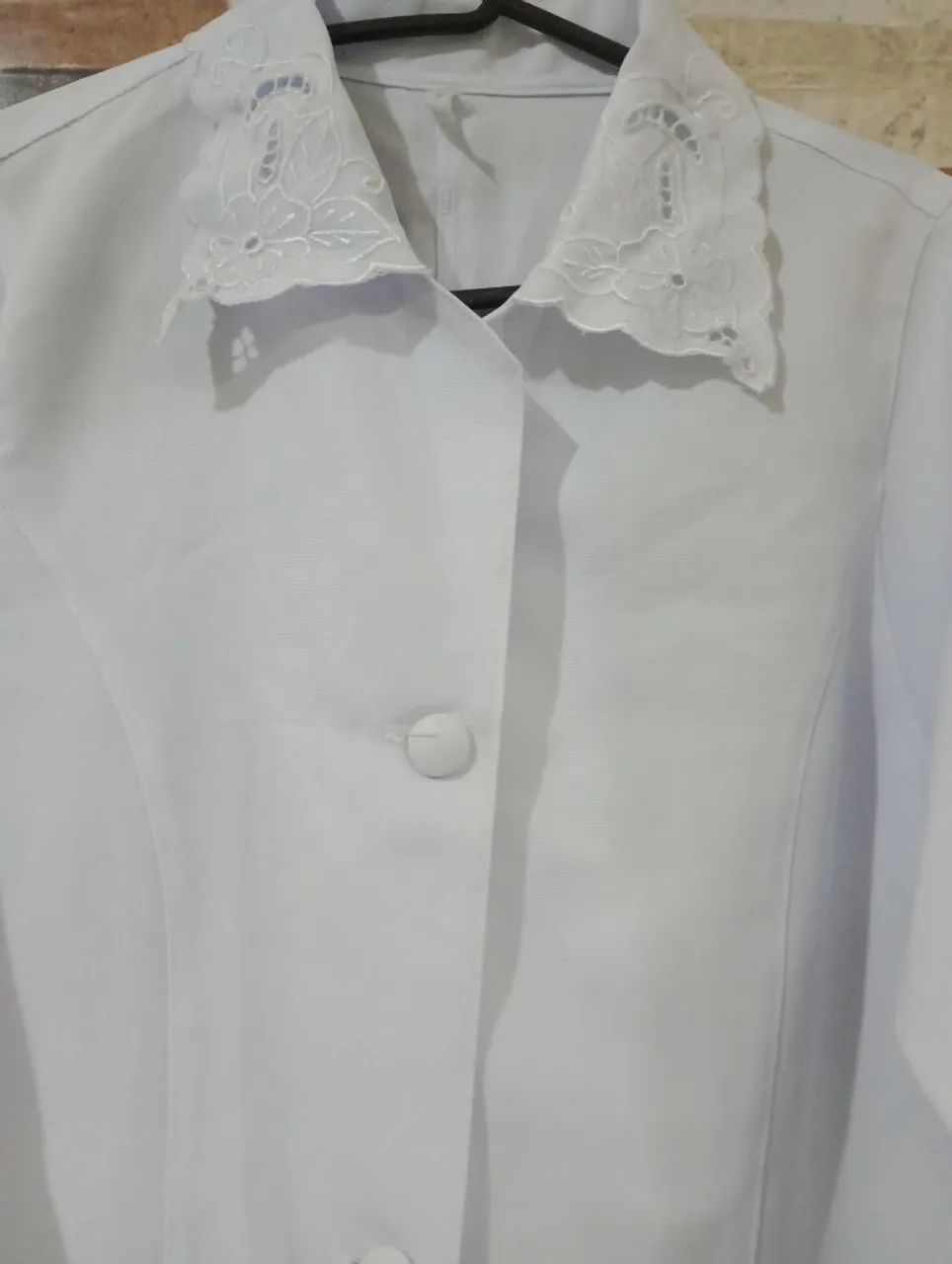 Jaleco branco bordado  - Foto 2