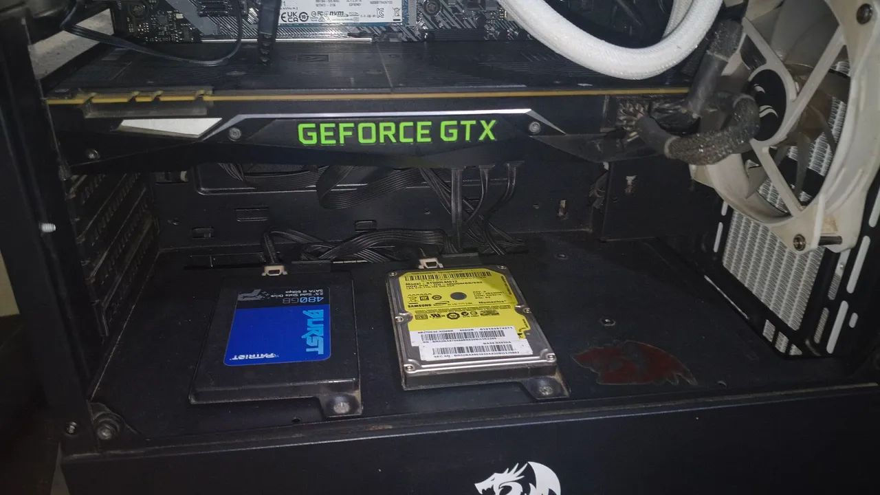 Manutenção e limpeza de computadores, notebook e vídeo game 