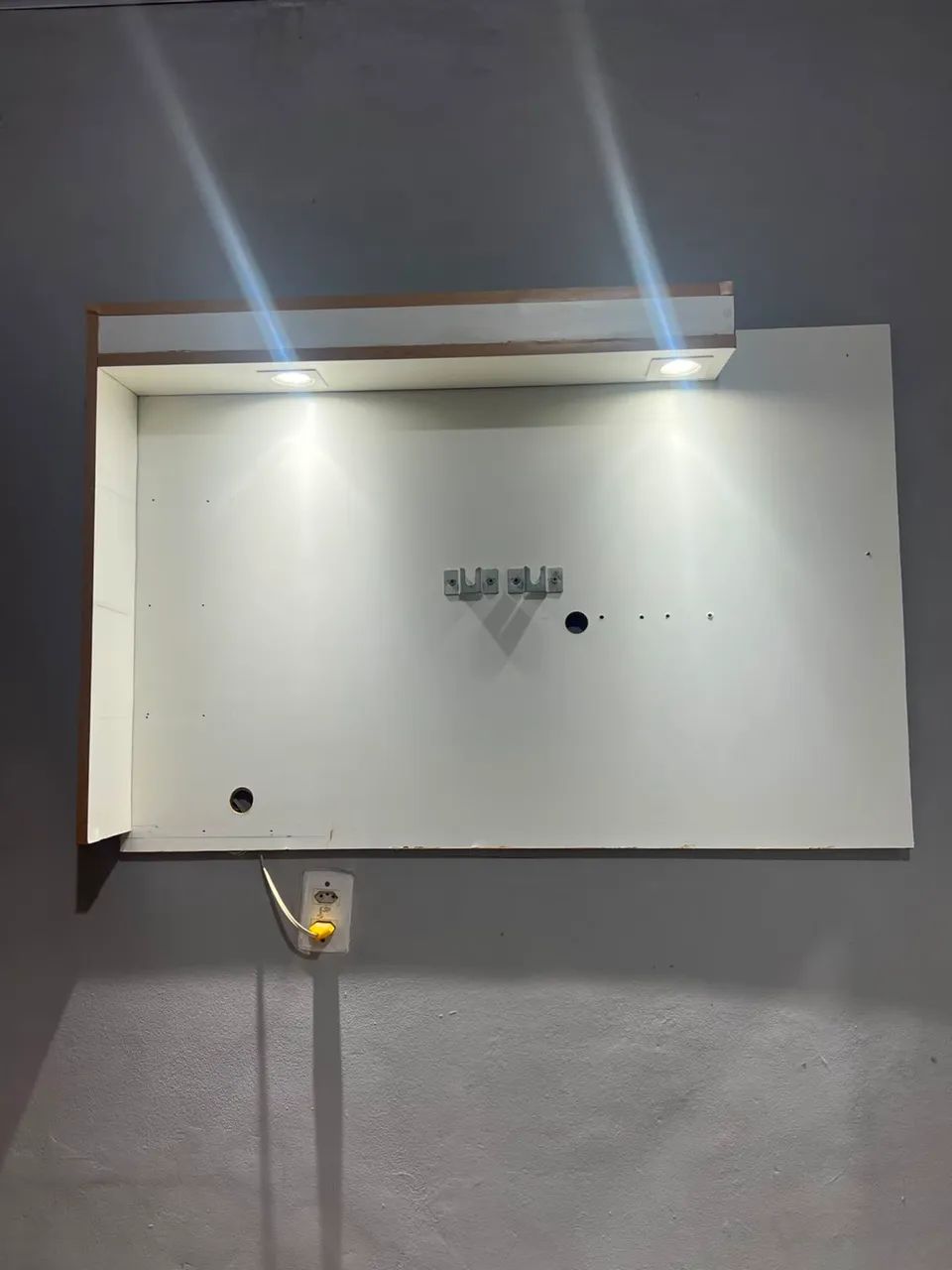 Vende - se painel de tv