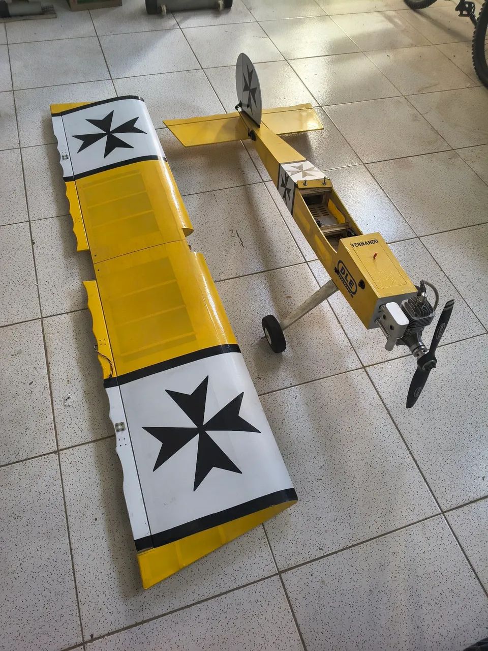 Aeromodelo Stick WGS com DLE 30 servos Hitec - Foto 5