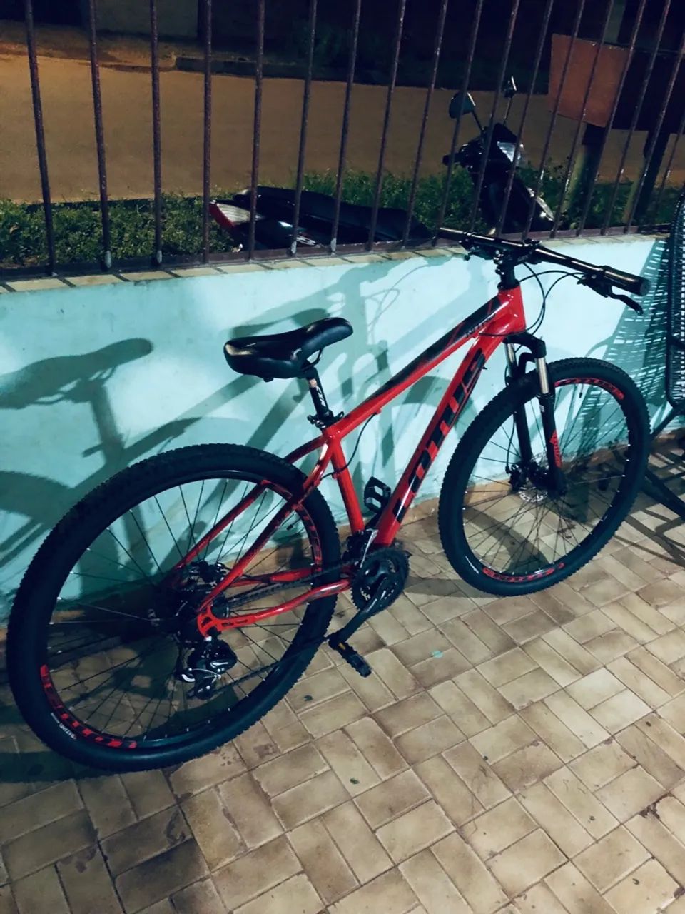 Bicicleta lotus nitro aro 29 