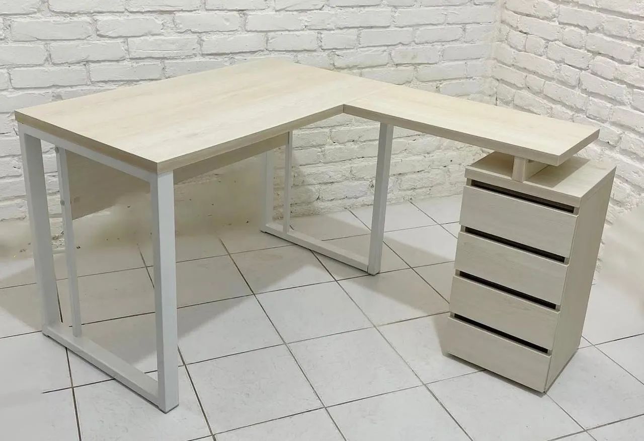 Mesa com gaveteiro acoplado em L Happy 