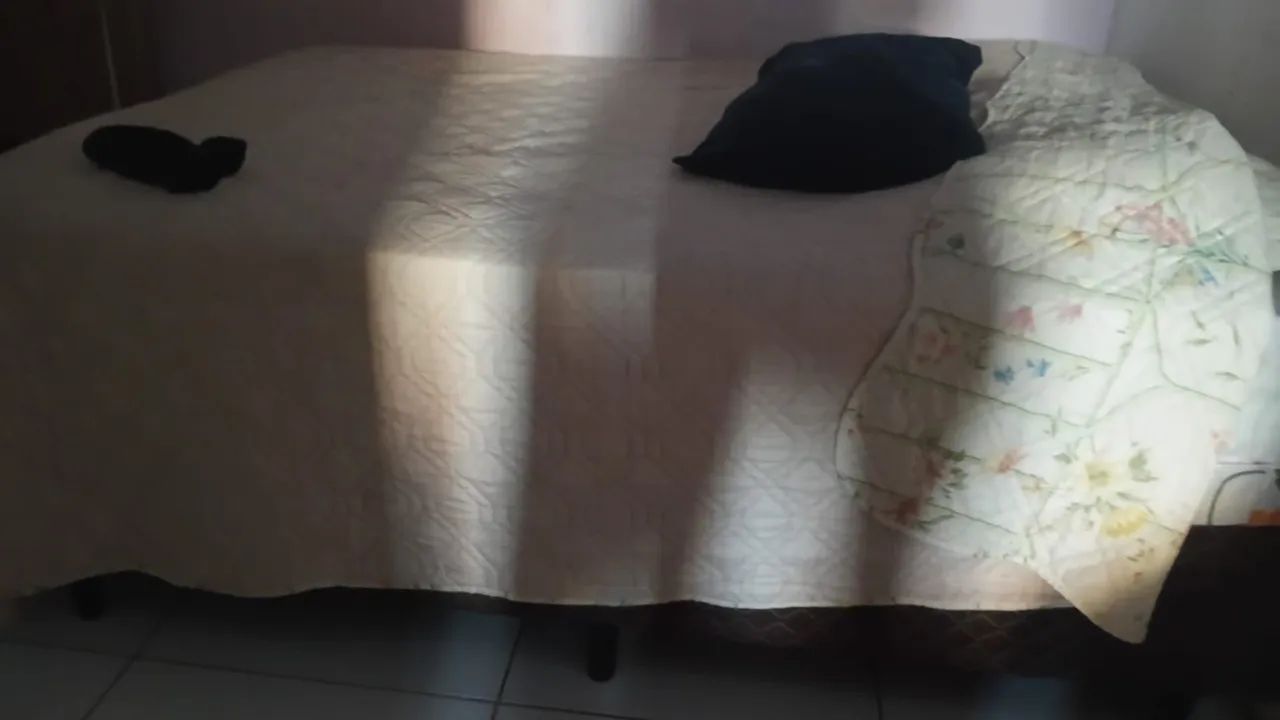 Vende-se cama box