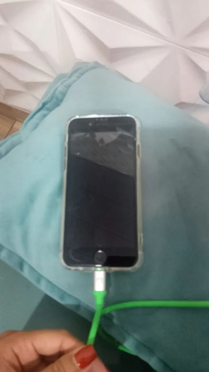 iPhone 07