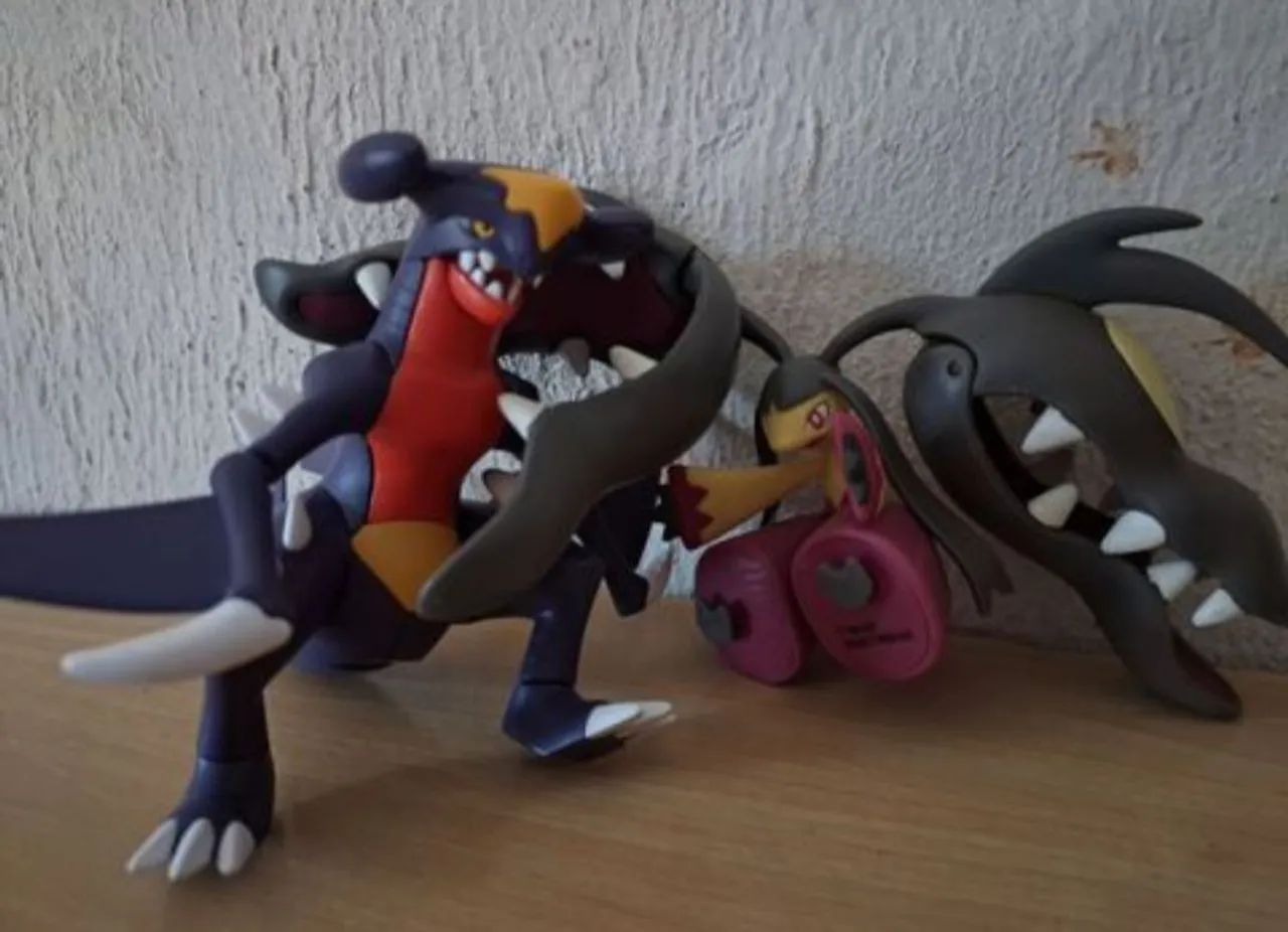 Mega Mawile & Garchomp - Foto 3