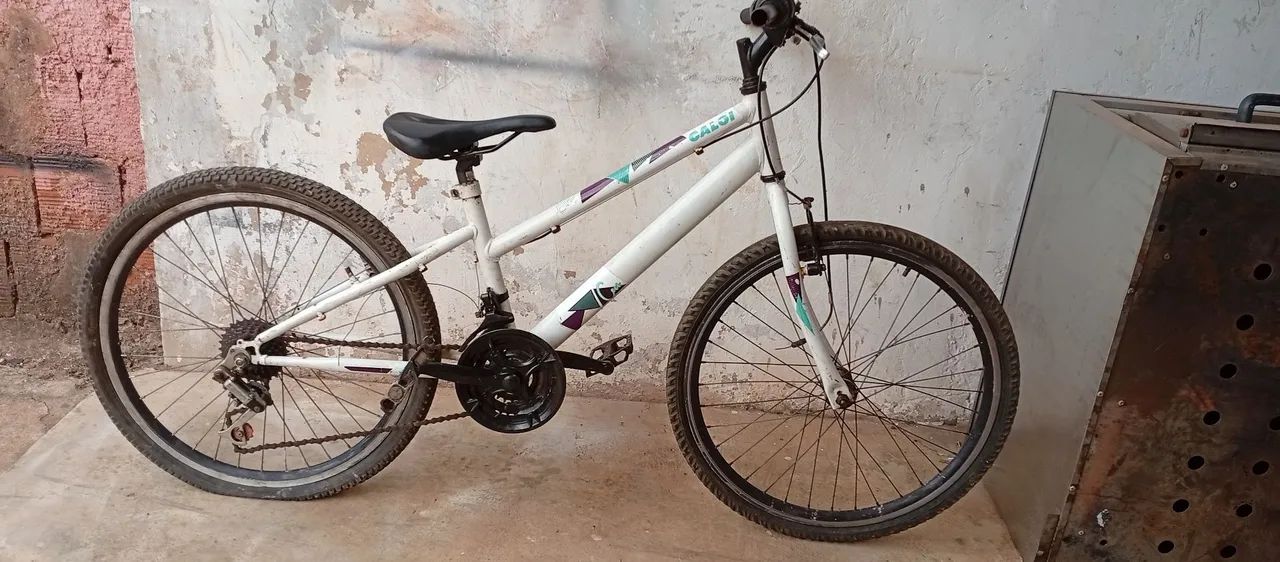 Bicicleta Caloi aro 24