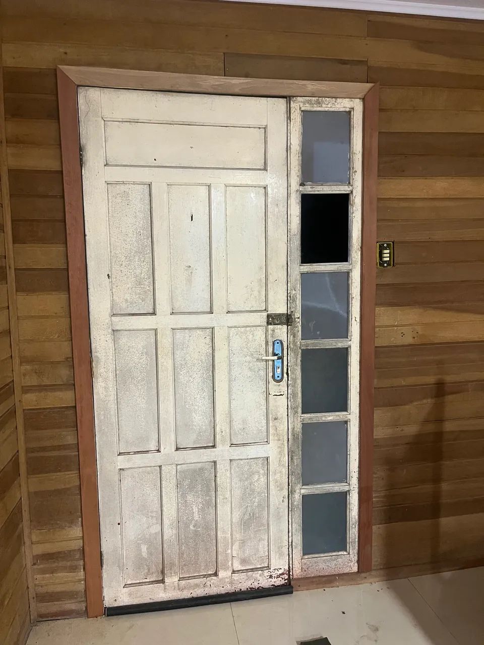 Porta externa com vitro