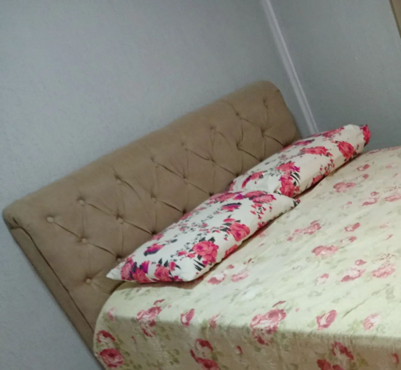 Cabeceira de cama e casal 