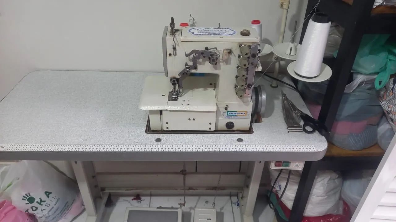 Máquina de costura Galoneira  - Foto 3