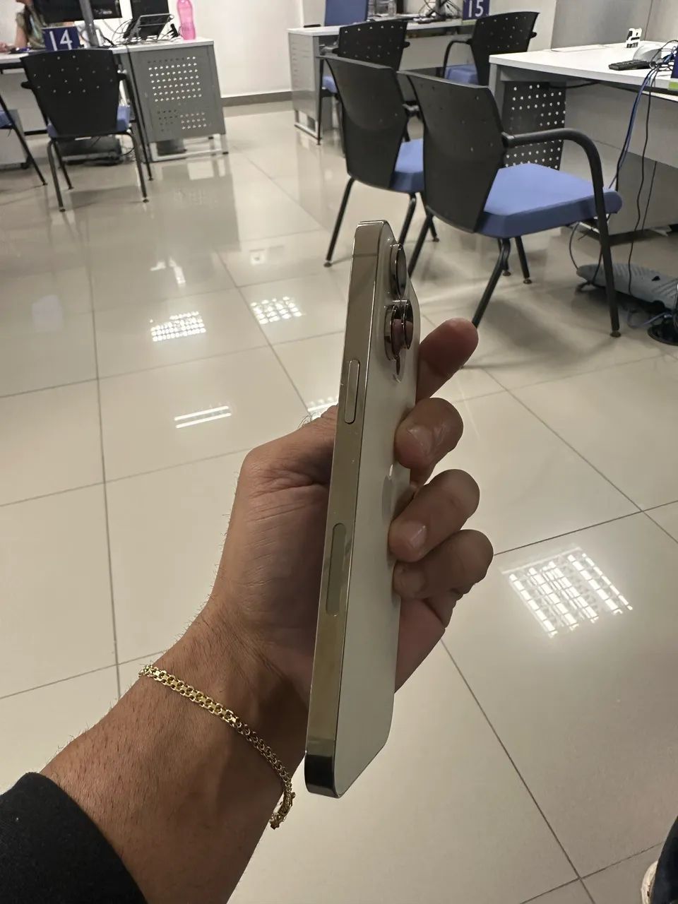 IPHONE 14 PRO MAX - Foto 3