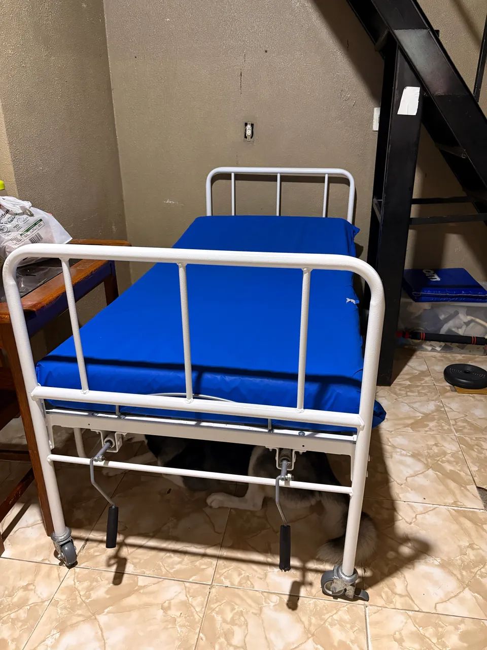 Maca e colchão hospitalar (com capa) - Foto 3