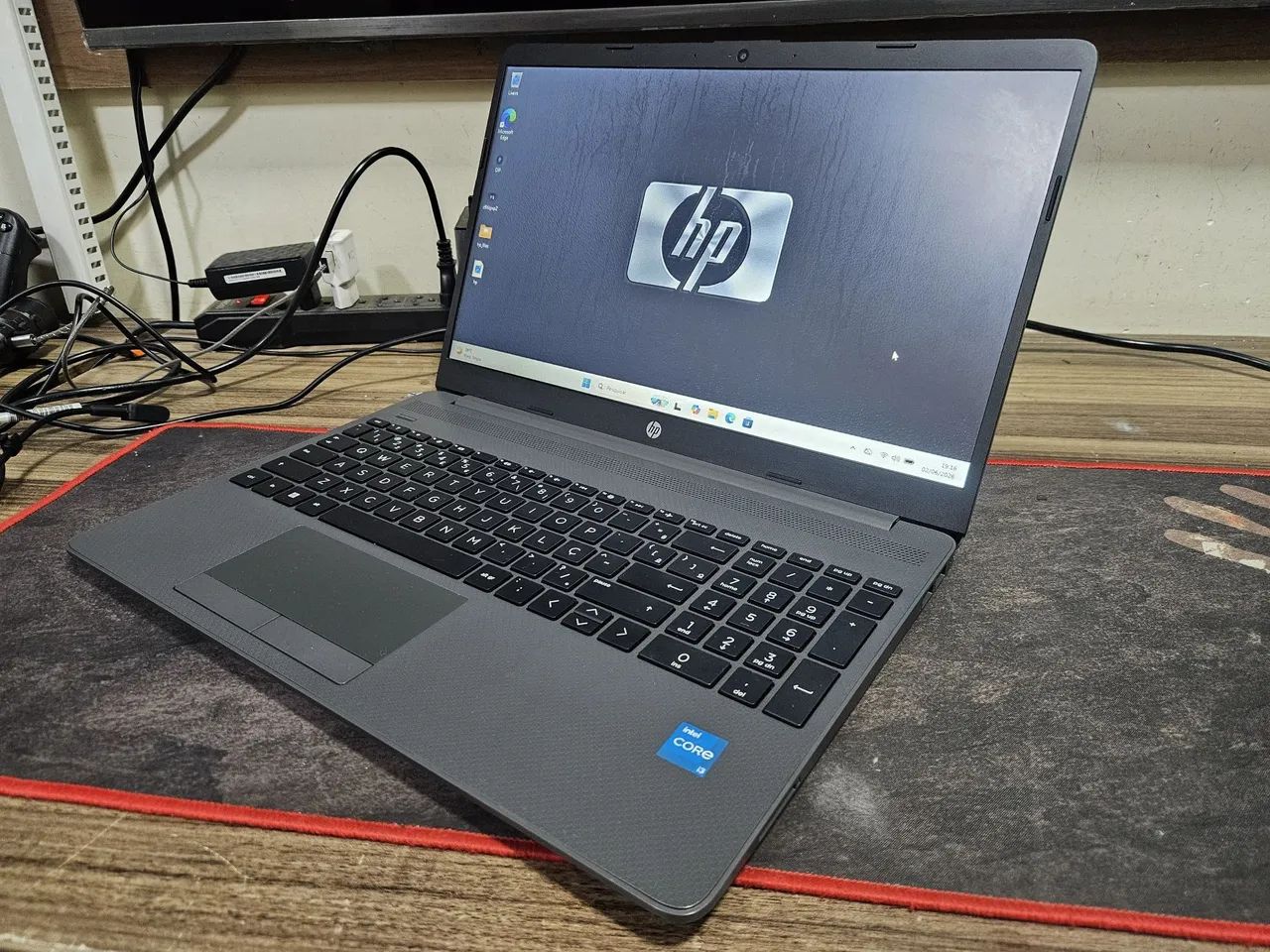 Notebook hp i3 13th gen 8gb  nvme 256gb tela 15.6 teclado numerico zero  - Foto 4
