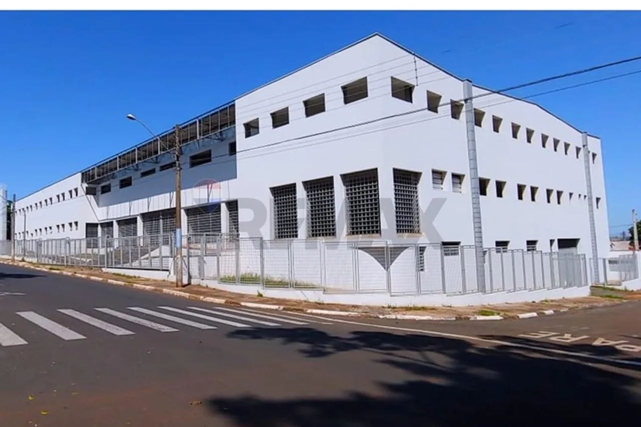 Oportunidade: Loja Moderna no Centro de Artur Nogueira