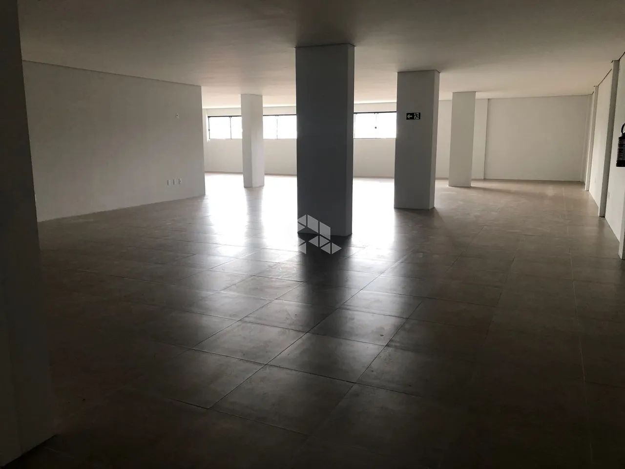 Sala Comercial térrea NOVA no bairro Borgo - Foto 5