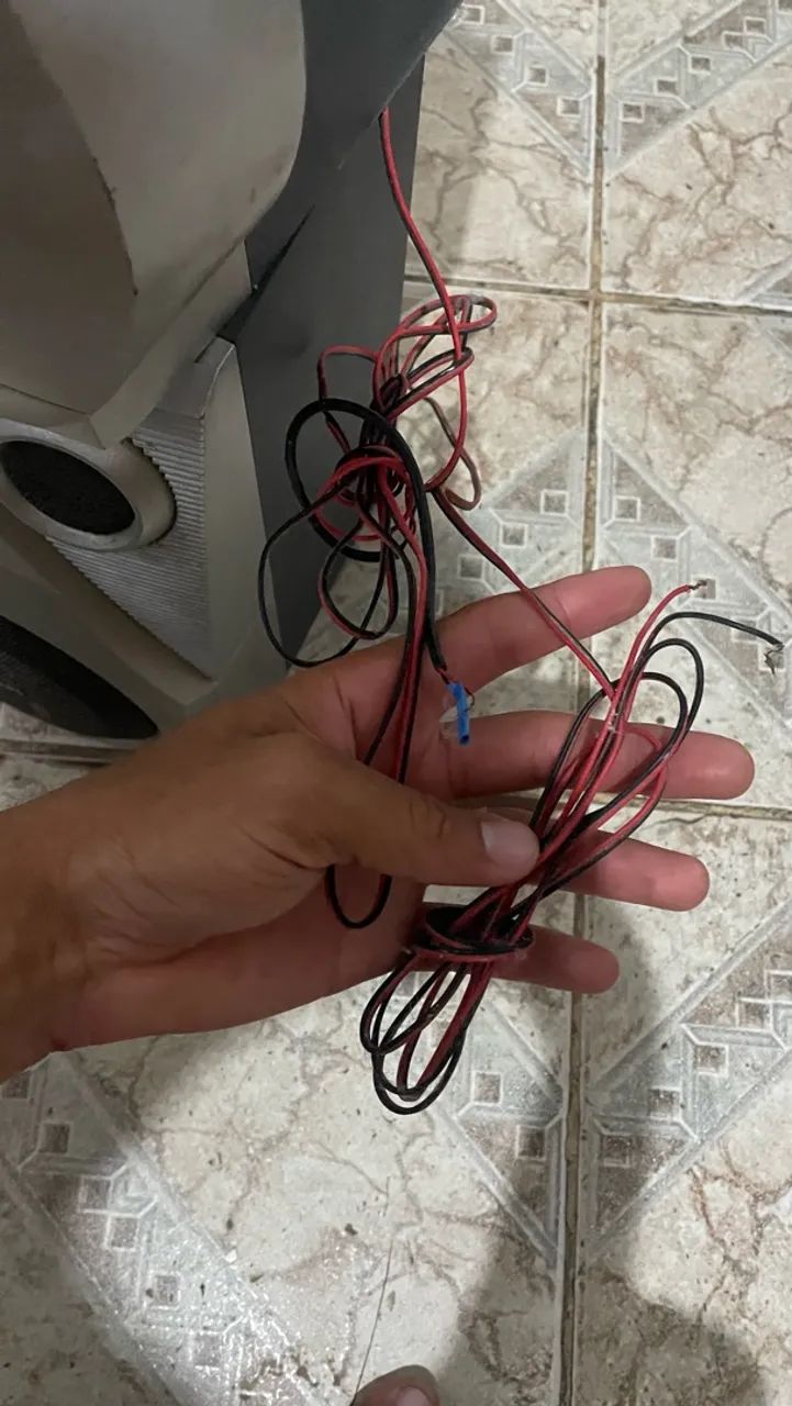 Vendo 2 caixa de som PHILIPS  - Foto 5