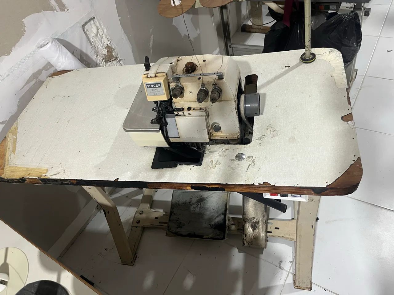 Máquinas de Costura Industriais Interlock, Pespontadeira, Overlock  - Foto 4