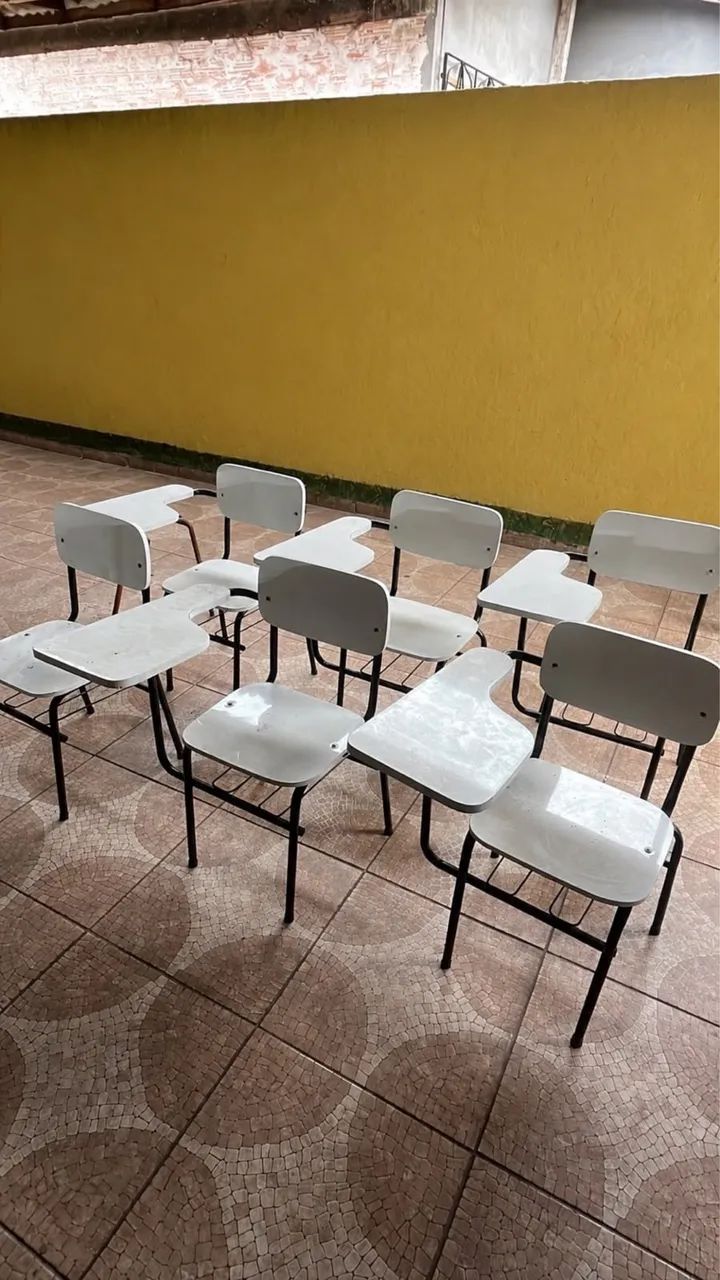 Cadeiras escolares 