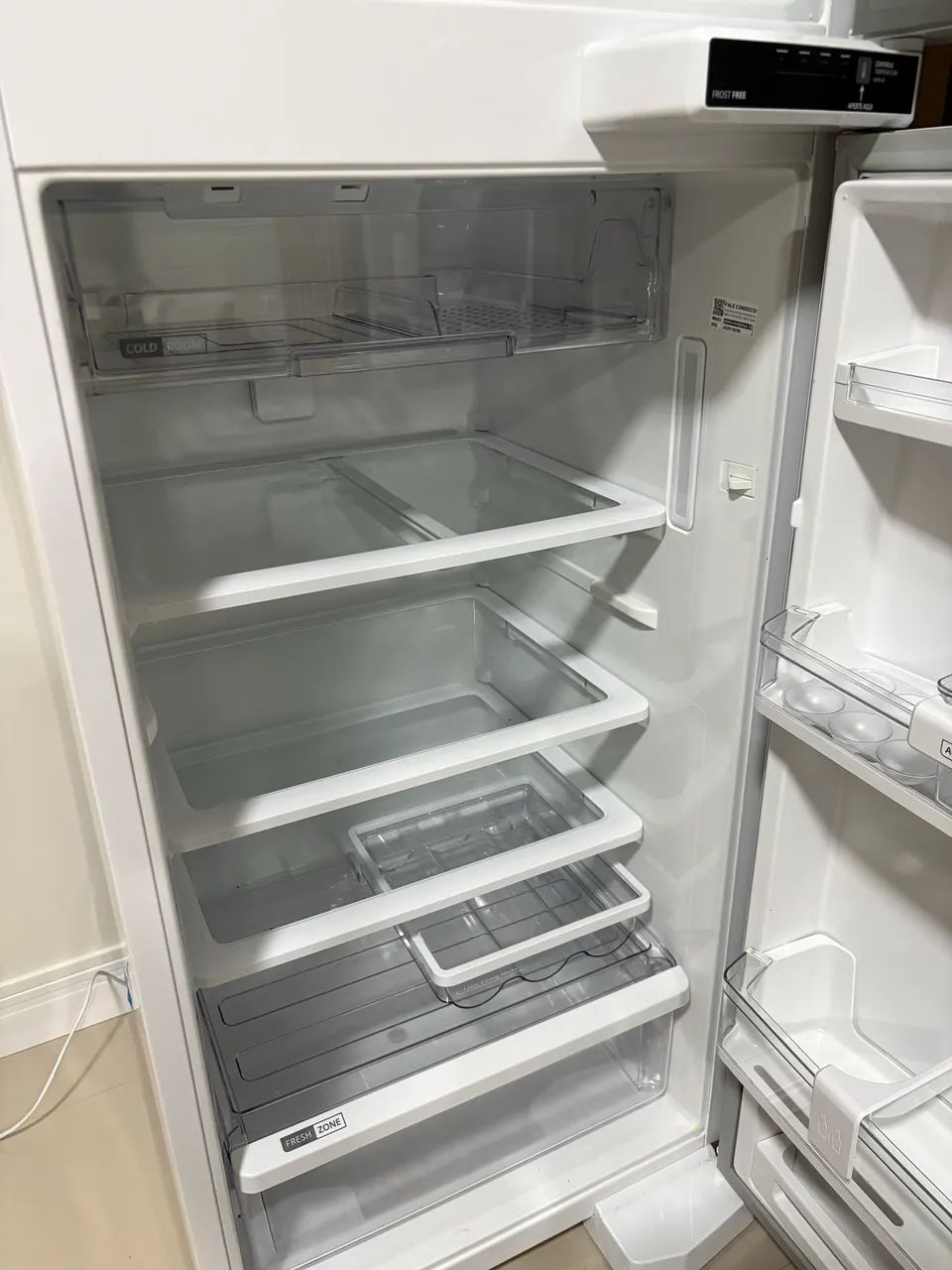 Geladeira Brastemp 375L (Semi-Nova) - Foto 4