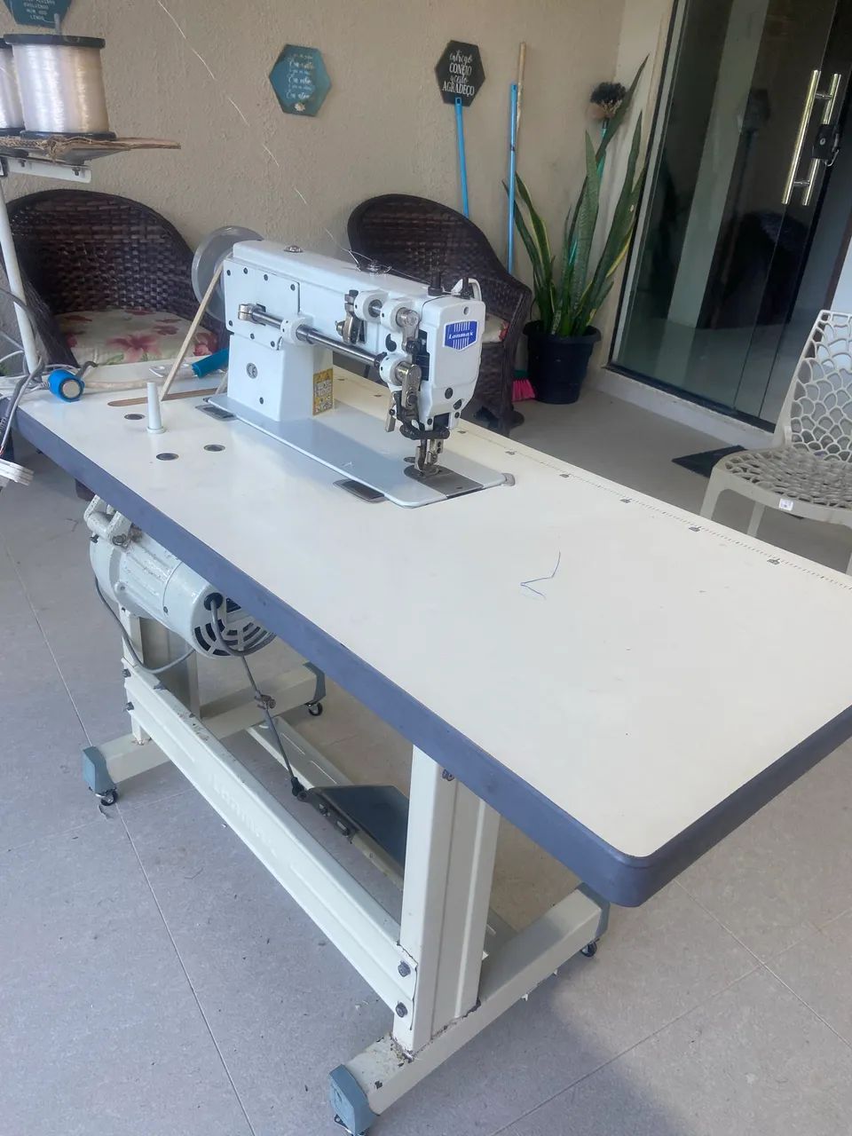Máquina de costura Reta industrial - Foto 5