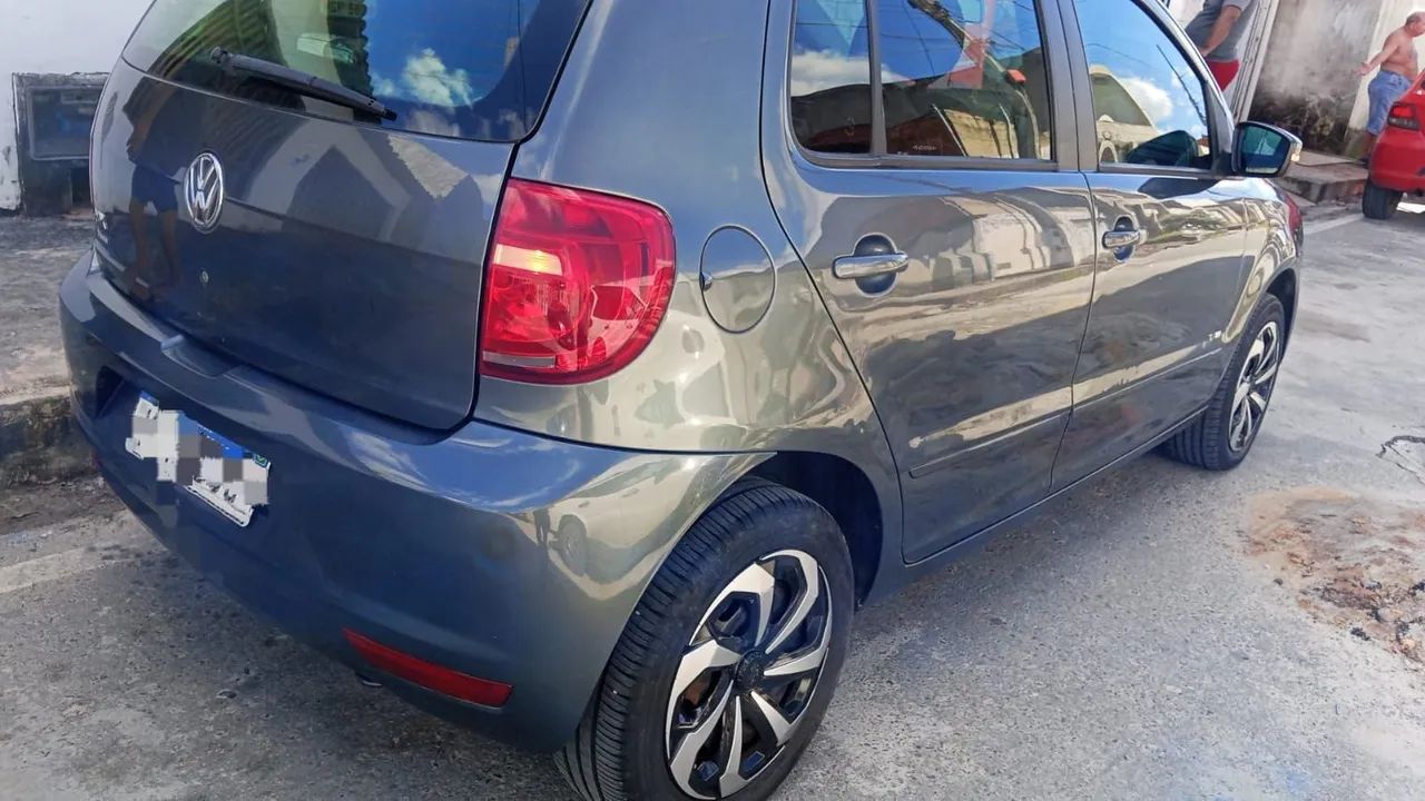 Volkswagen Fox 1.0 MI Total Flex 8V 5P 2013 - Foto 4