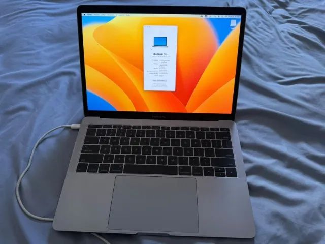 MacBook Pro 13