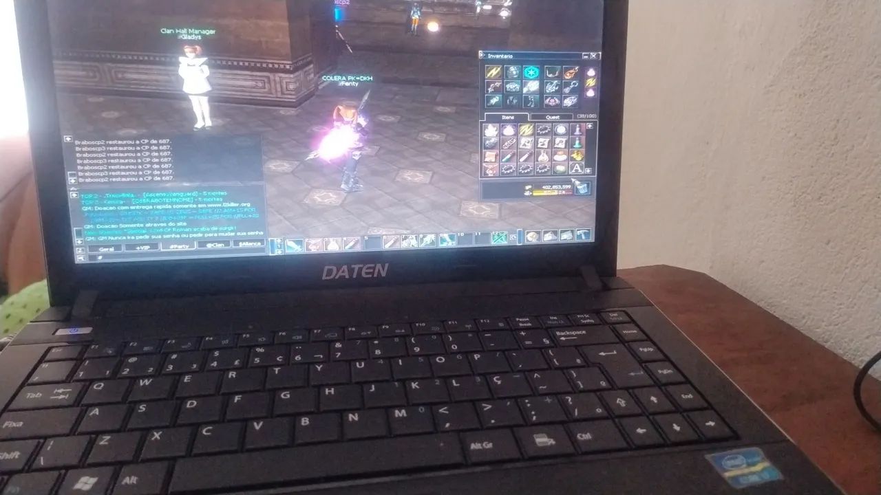 Notebook i7 top com placa integrada 