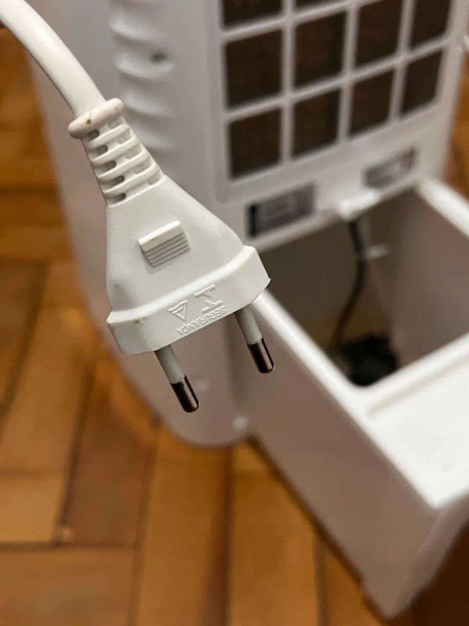 Climatizador Philco 4 em 1 Refrigera Filtra Ventila Umidifica  - Foto 2