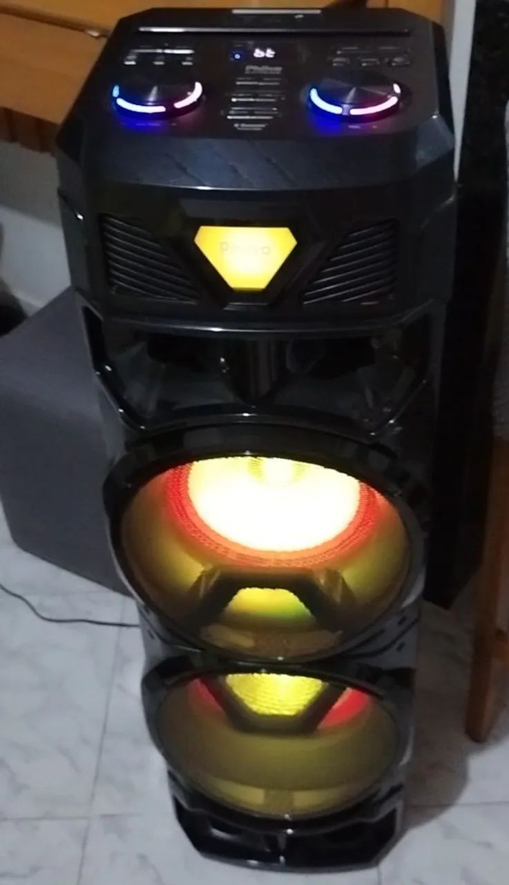 Som Philco 1800w  com entrada USB,entrada para microfone e bluetooth  - Foto 2