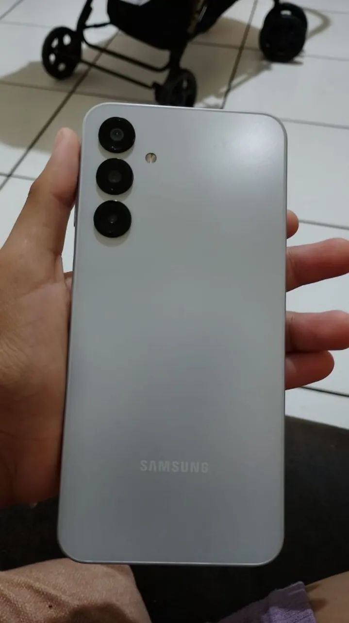Vendo celular a16 semi novo sem marcas de uso só pegar e usar - Foto 2