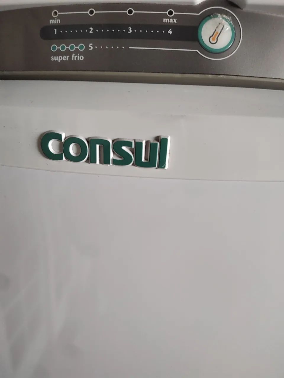 Geladeira Consul.