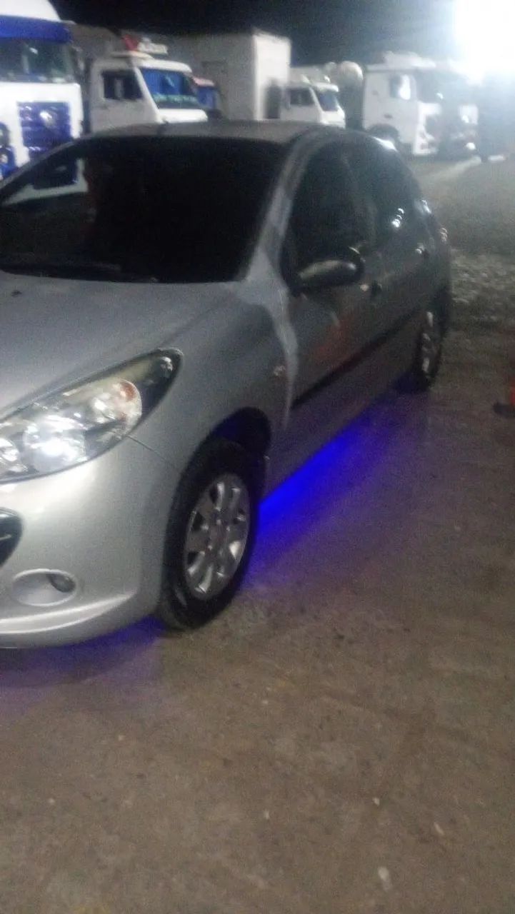 Peugeot 207 207 X-Line 1.4 Flex 8V 5p 2011