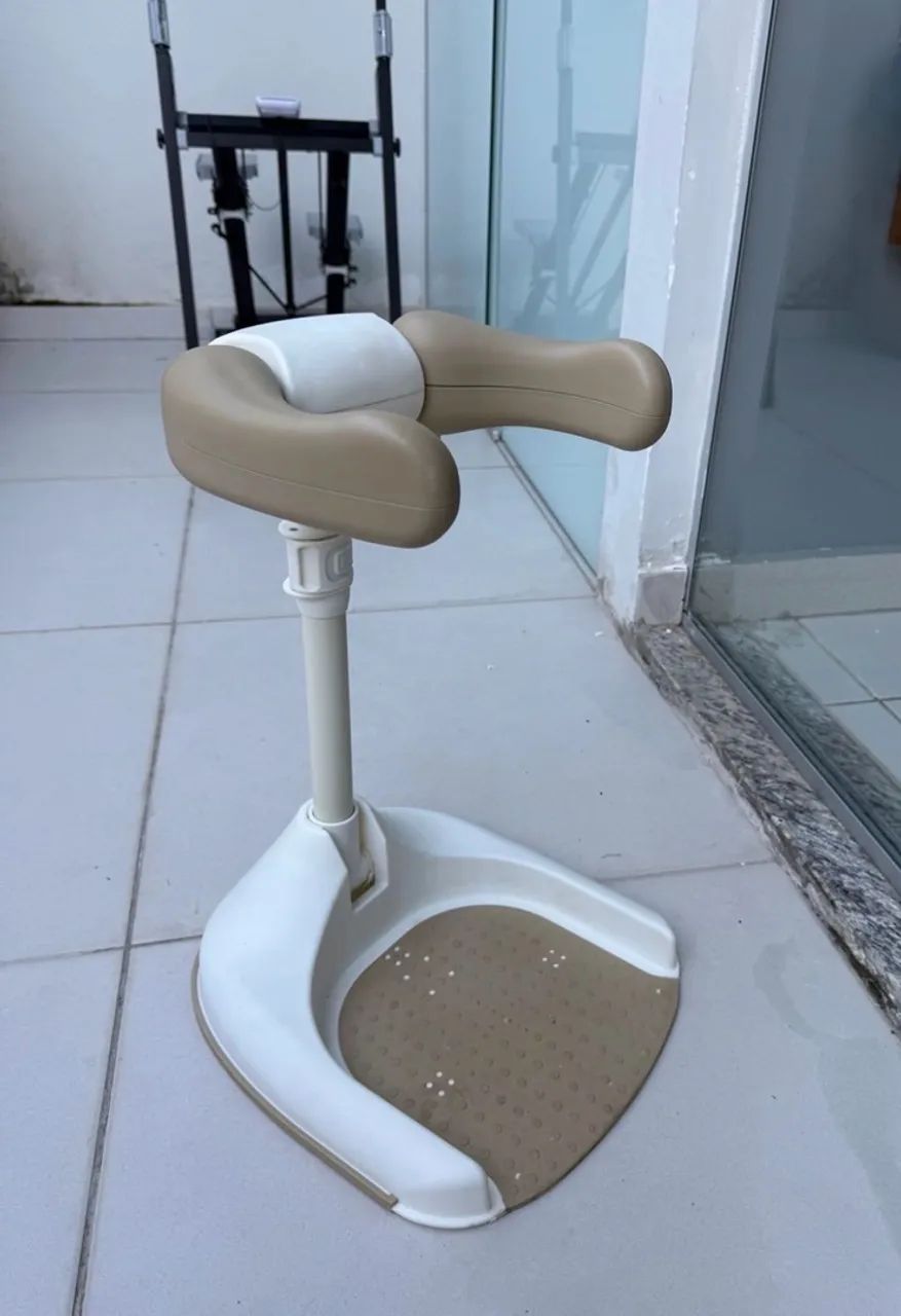 Suporte para banho infantil em pé - Foto 2