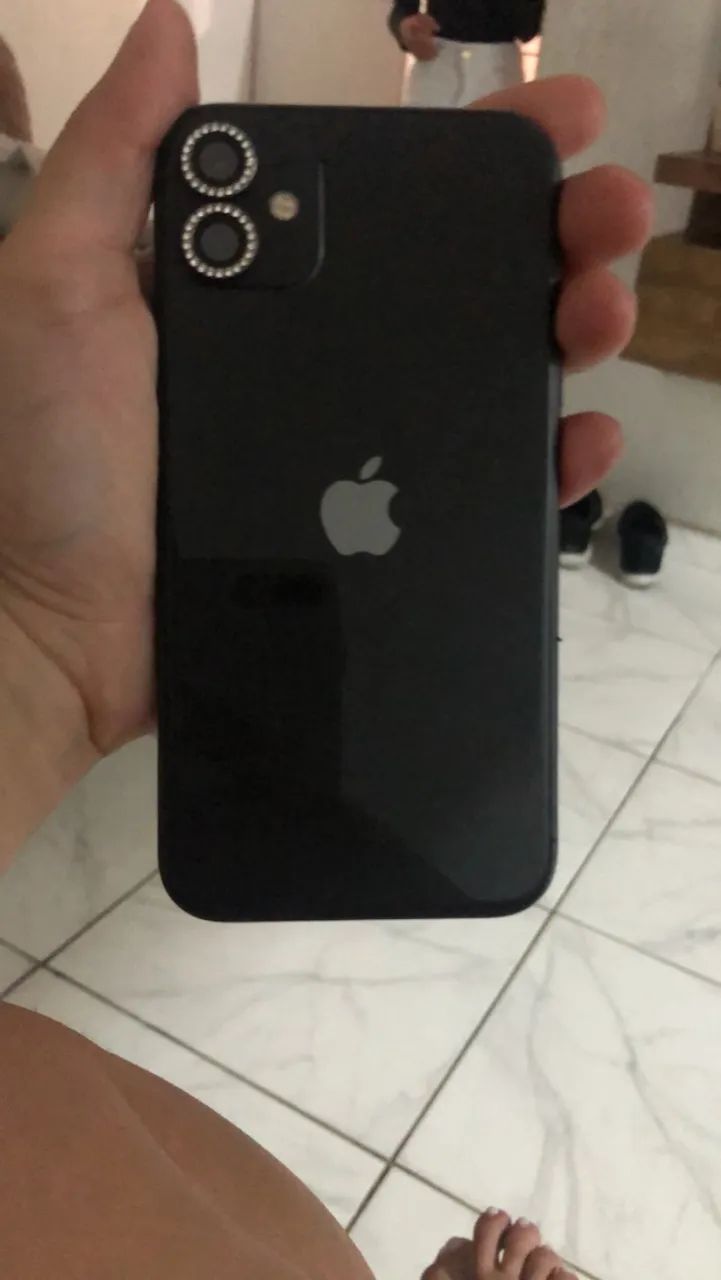 Celular iPhone 11  - Foto 2
