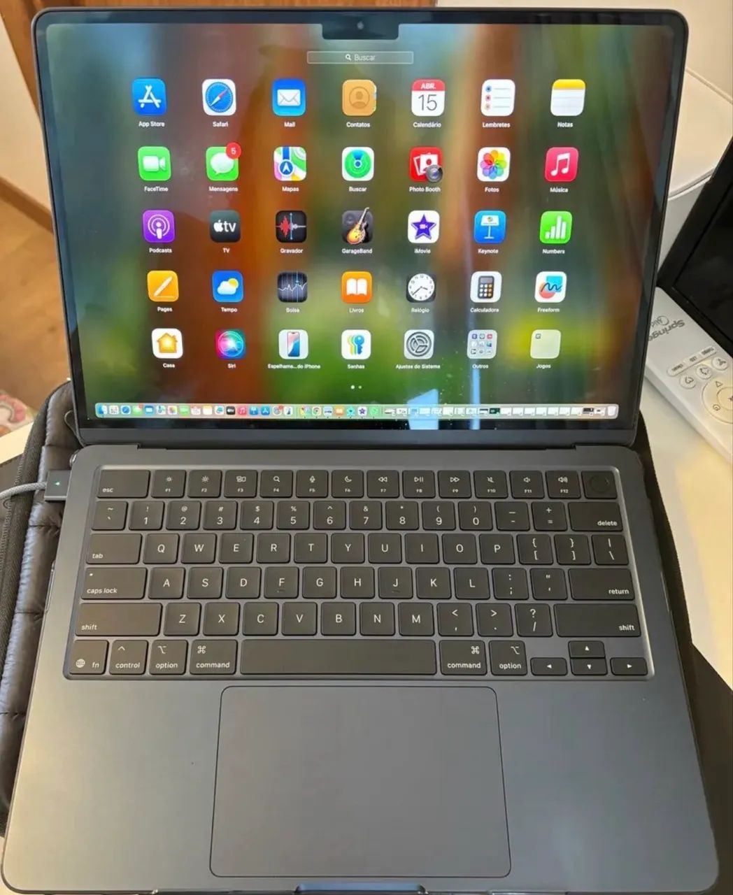MACBOOK AIR M4 - 16GB/256GB + MAGIC MOUSE 3 - Notebooks - Imbuí
