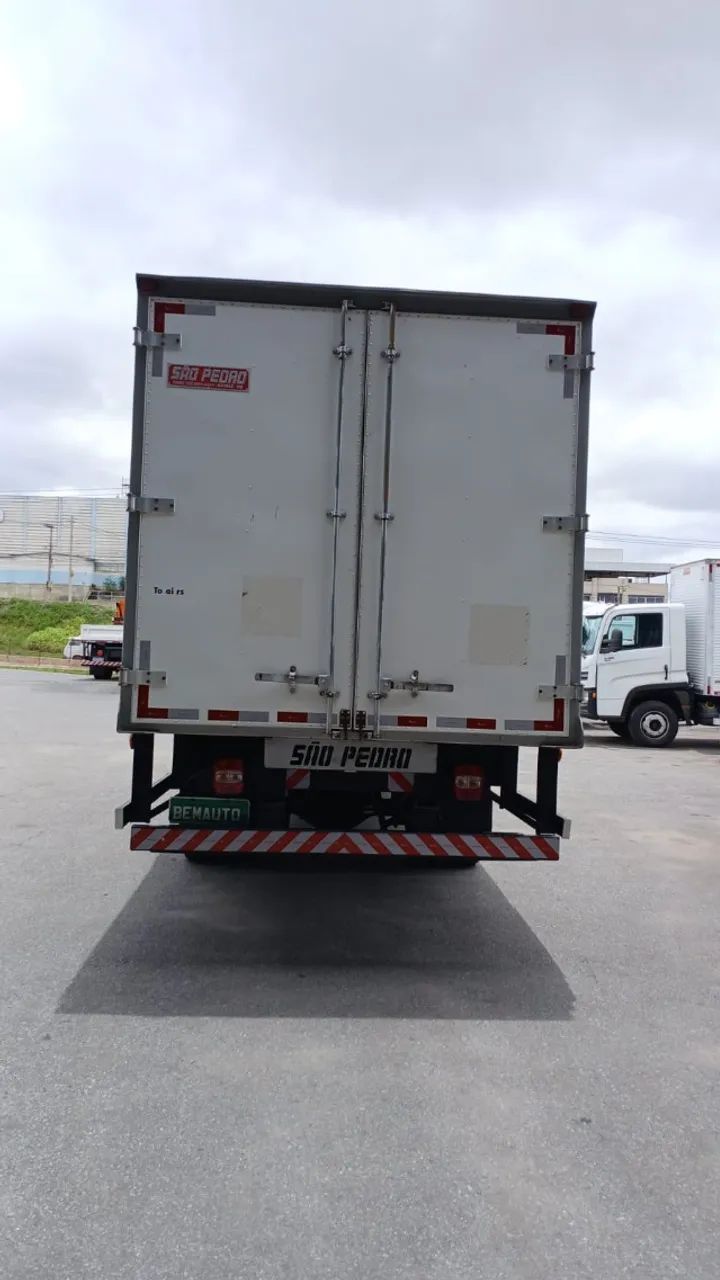 Vw 11.180 Baú 2019 - Foto 5