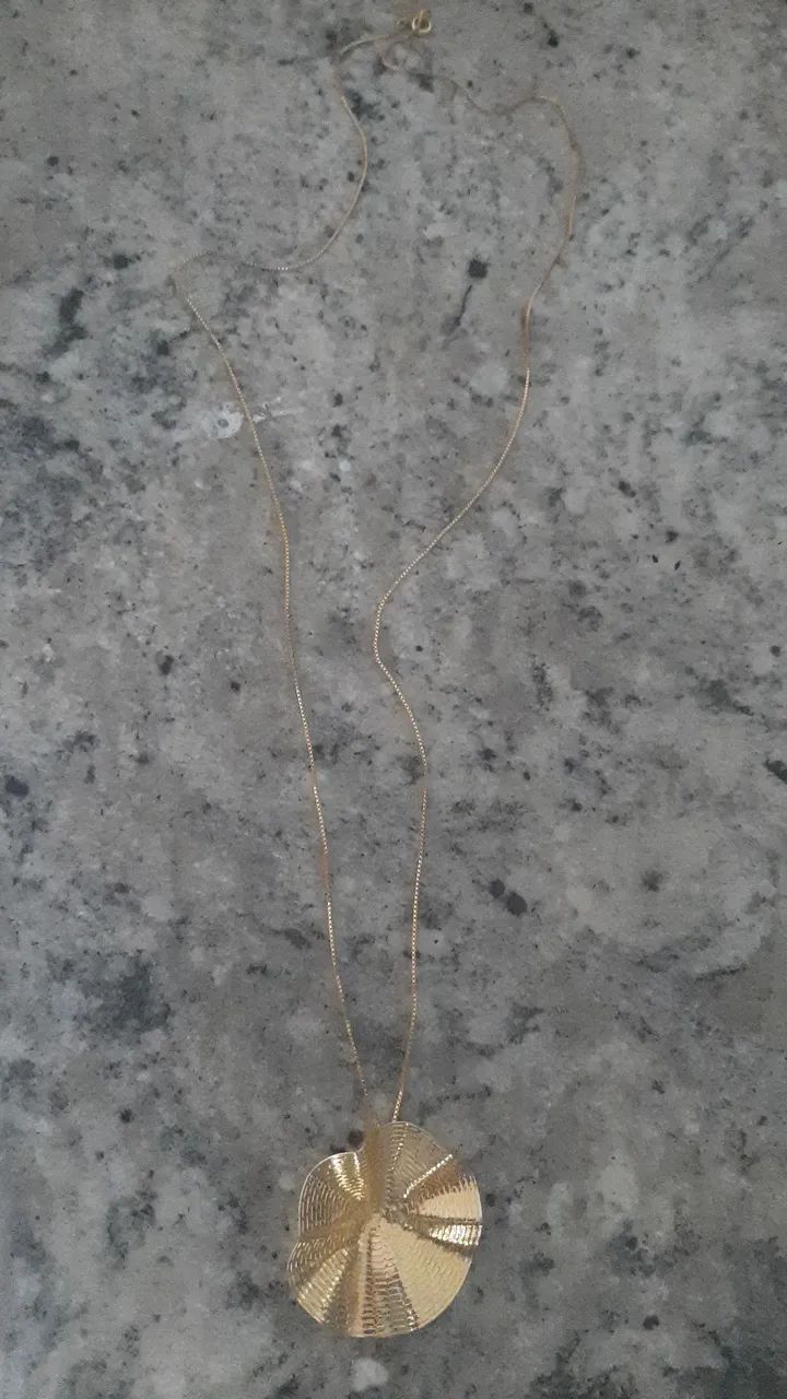 Semijoia Colar Alongado Dourado 