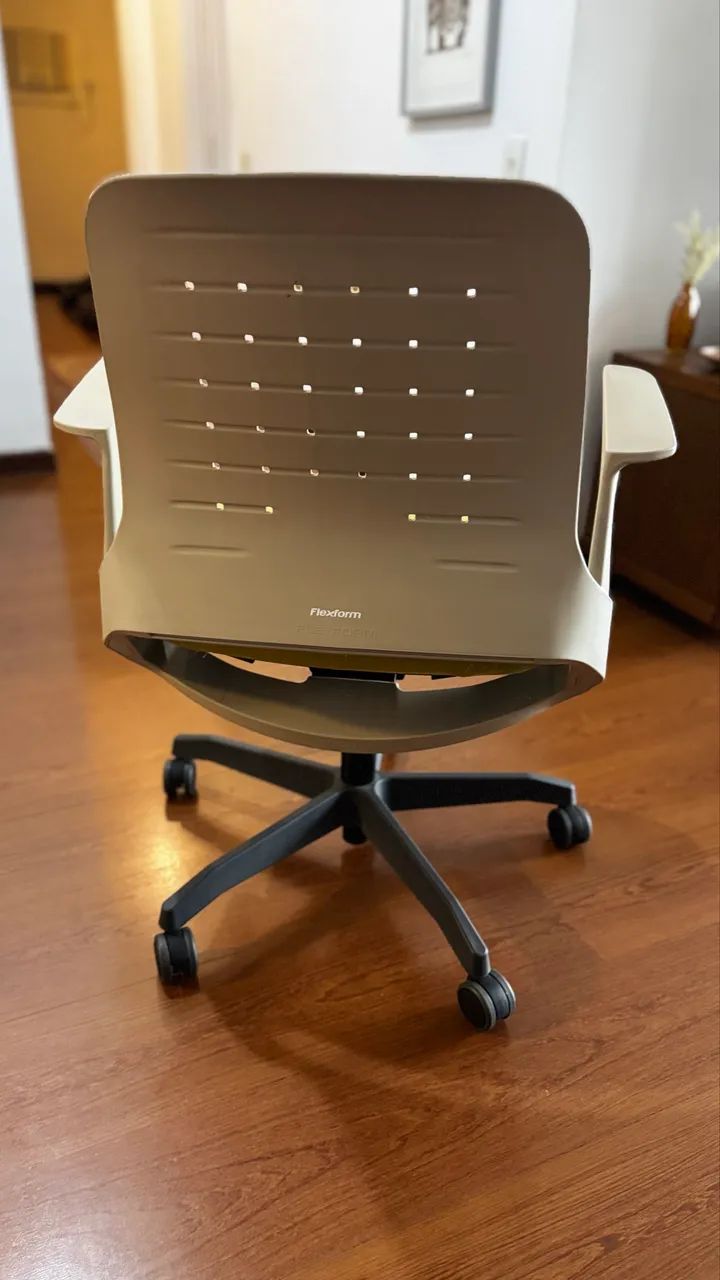 Cadeira Flexform My Chair verde e bege - Foto 4