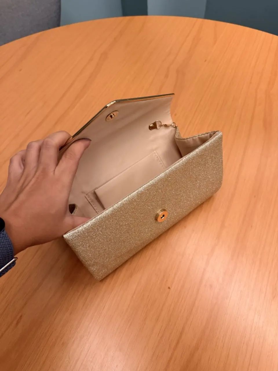 Bolsa Clutch Dourada - Foto 5