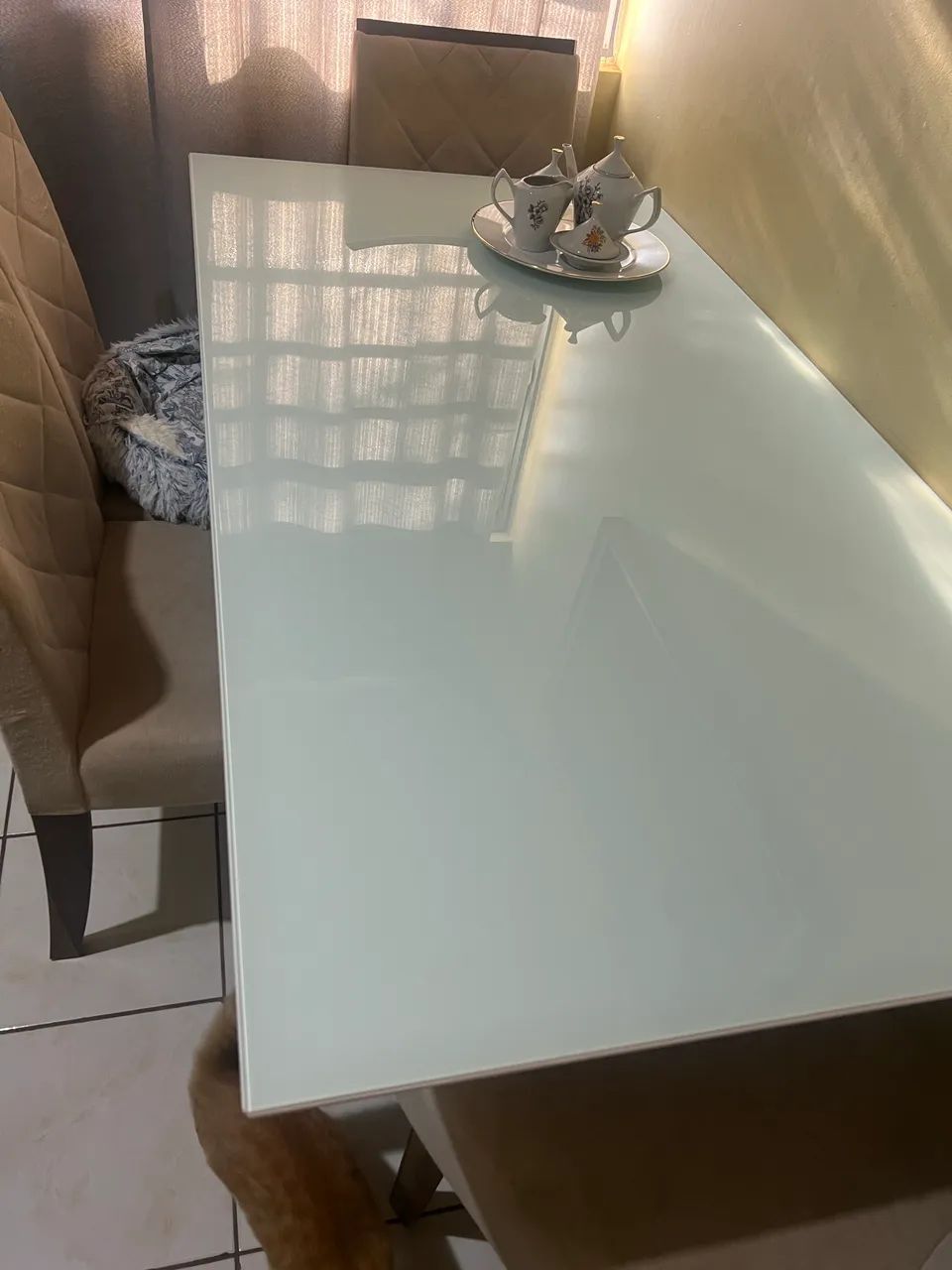 Mesa de jantar com espaço para 6 lugares