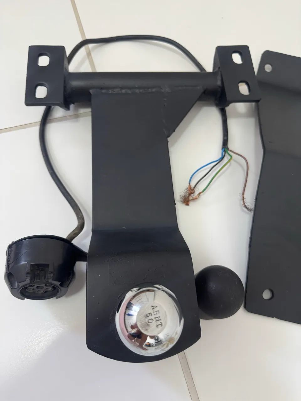 ? ENGATE DE REBOQUE FIAT PALIO - SEMI NOVO ? - Foto 2