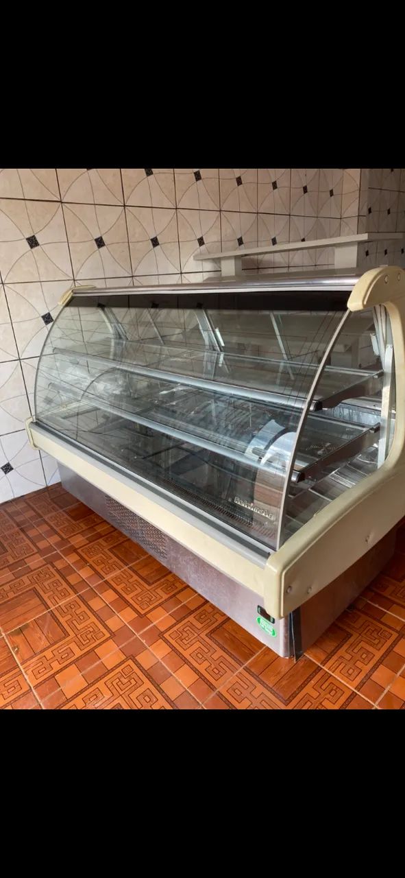 Vende-se Balcão frio e expositor  - Foto 2